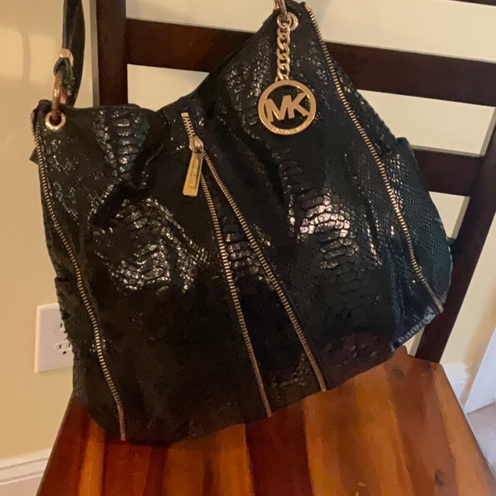 Michael Kors Black Textured Crossbody Bag